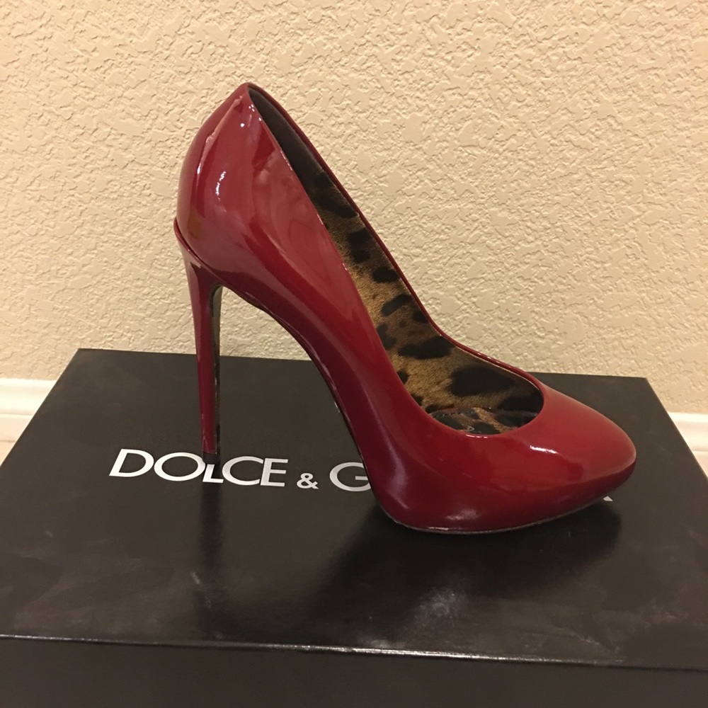 Luxury Brand Shoe
